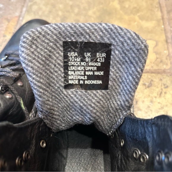 Wolverine Black Leather Men's Hiking Boots. Used only couple of times. - Picture 6 of 6